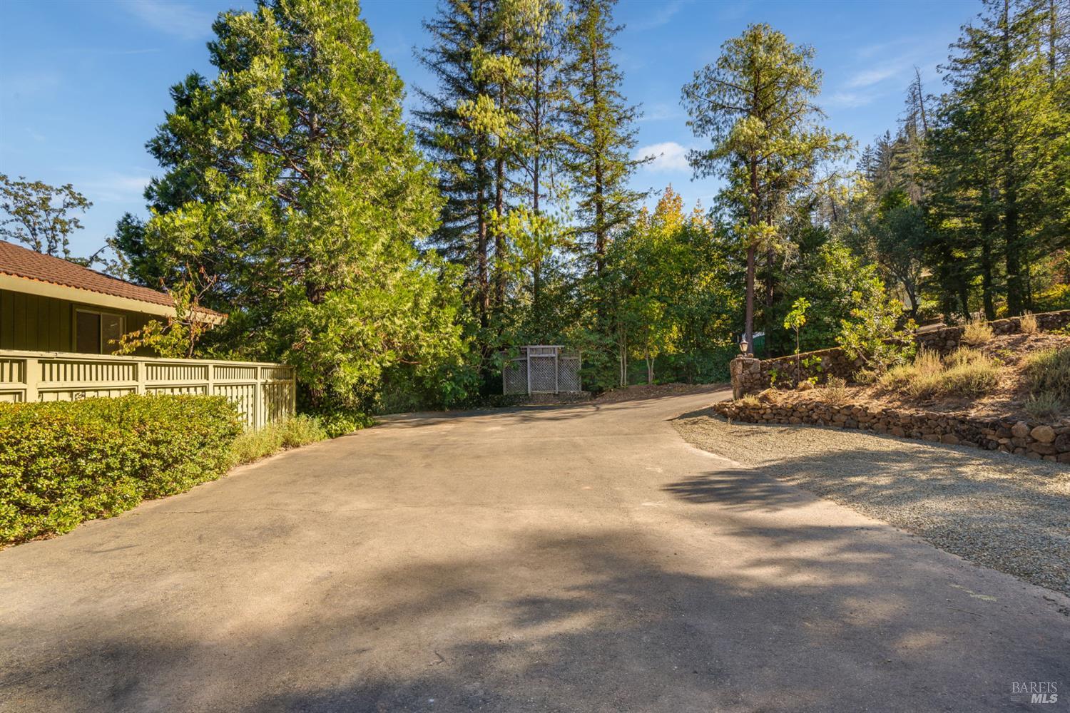 1291 Rockland Drive St. Helena CA 94574