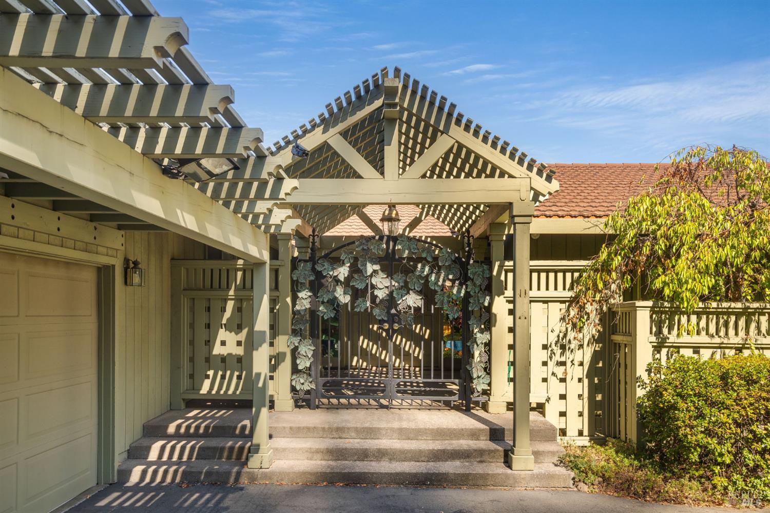 1291 Rockland Drive St. Helena CA 94574