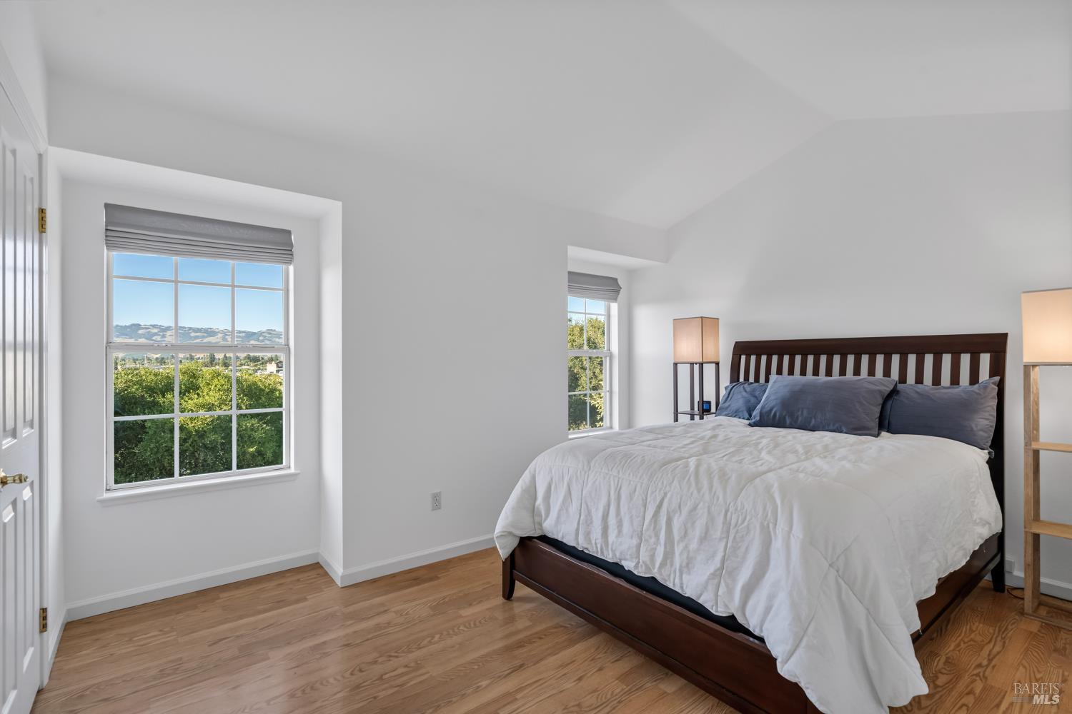 1073 Warren Drive Petaluma CA 94952