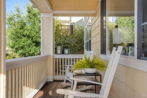 1073 Warren Drive Petaluma CA 94952