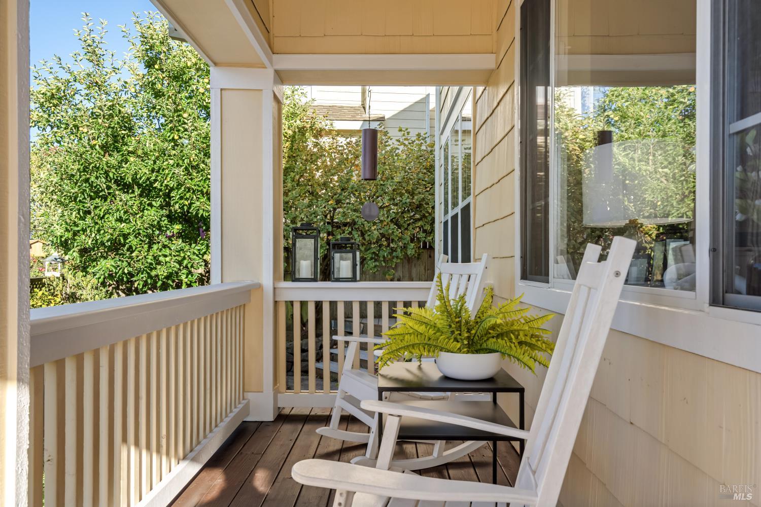 1073 Warren Drive Petaluma CA 94952