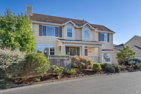 1073 Warren Drive Petaluma CA 94952