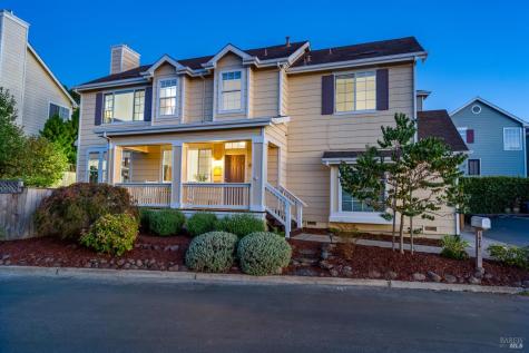 1073 Warren Drive Petaluma CA 94952