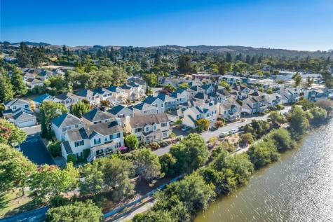 1073 Warren Drive Petaluma CA 94952