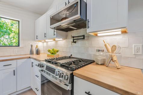 240 Vila Road Forestville CA 95436