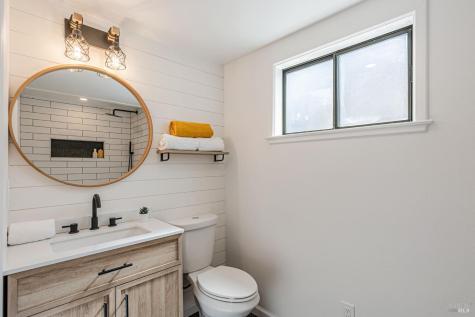 240 Vila Road Forestville CA 95436