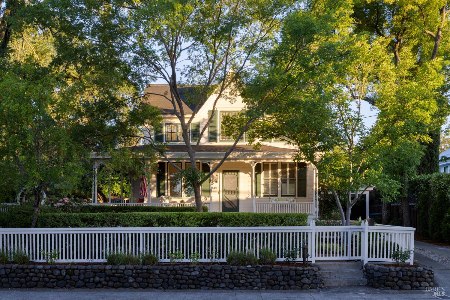 1410 Adams Street St. Helena CA 94574