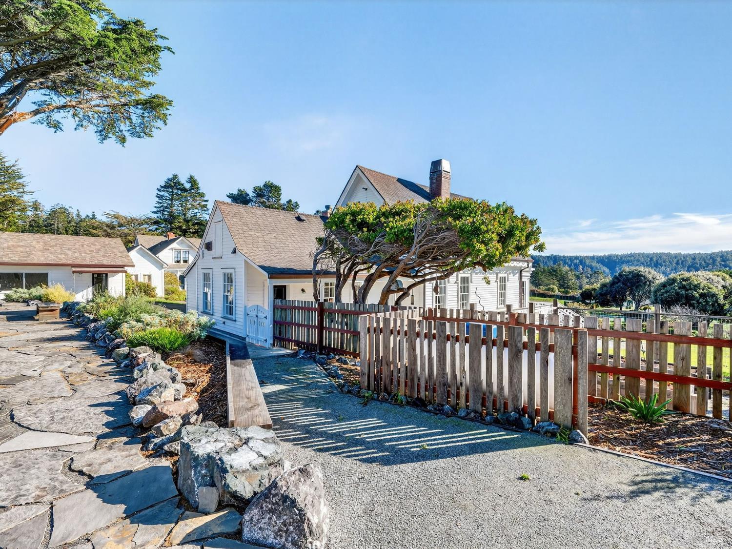 44900 Little Lake Road Mendocino CA 95460