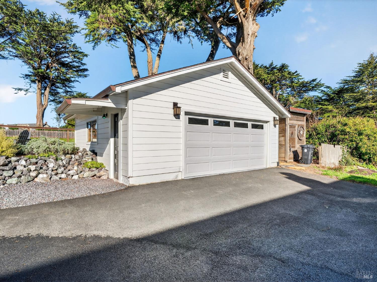44900 Little Lake Road Mendocino CA 95460