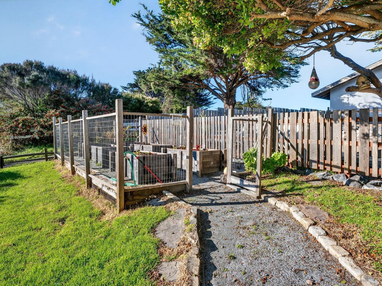 44900 Little Lake Road Mendocino CA 95460