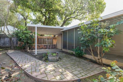 18090 Las Lomas Road Sonoma CA 95476