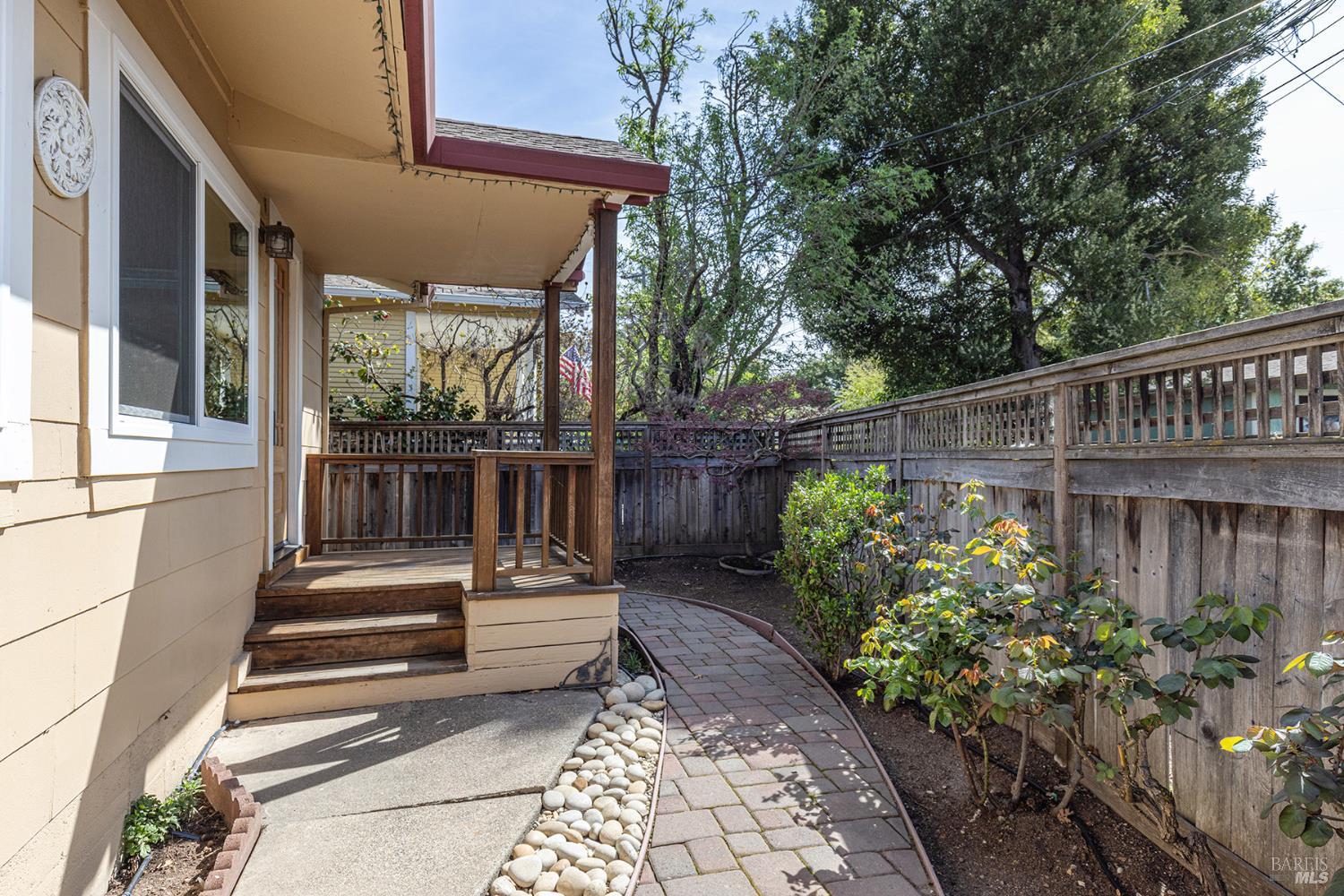 18090 Las Lomas Road Sonoma CA 95476
