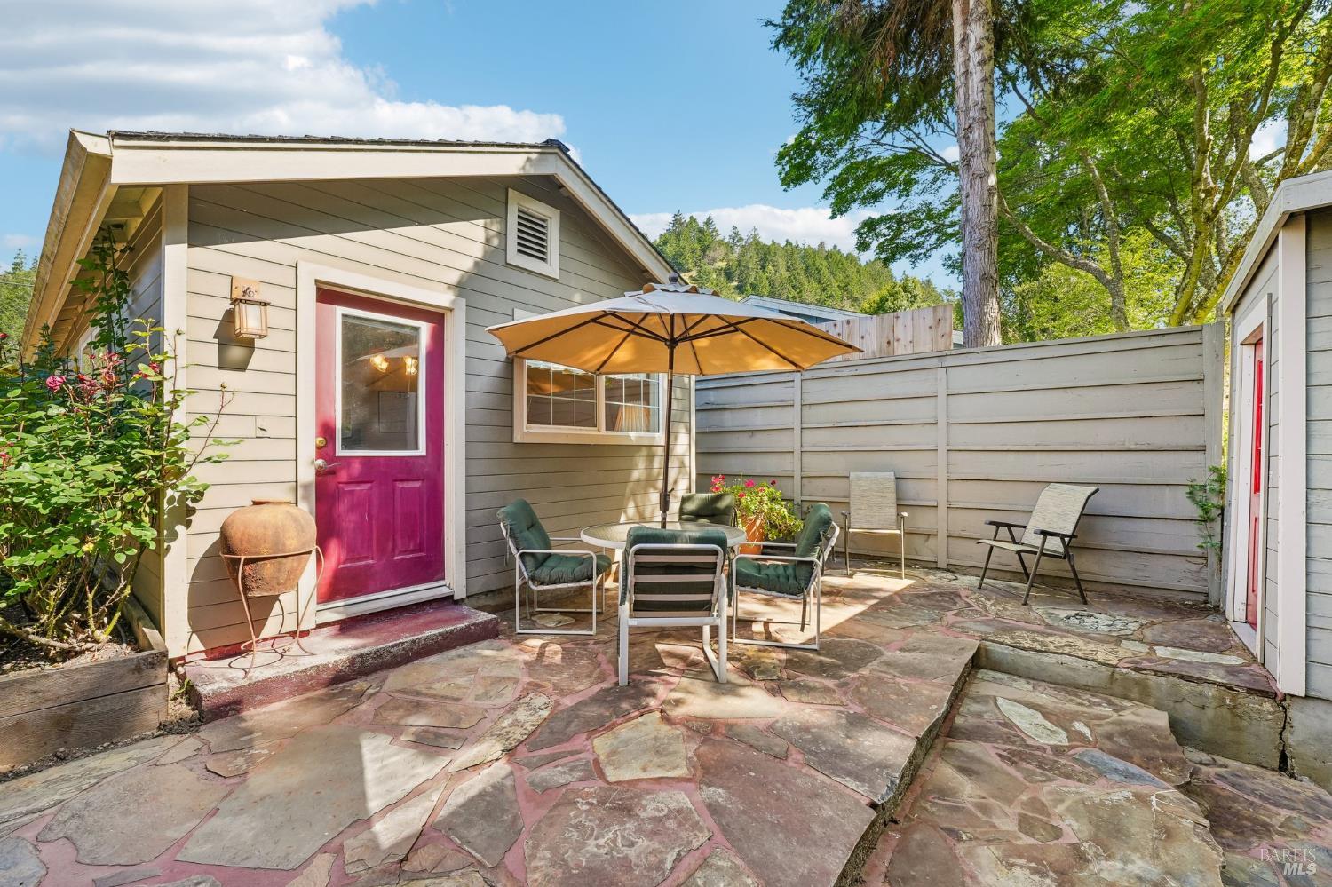 22585 Sylvan Way Monte Rio CA 95462