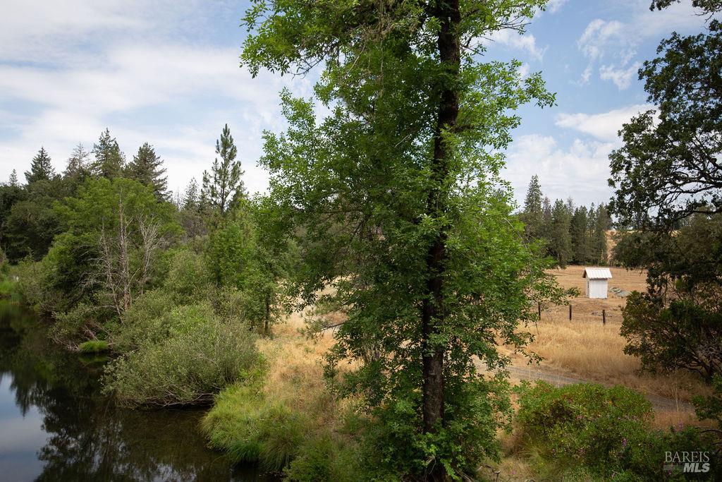 48600 Highway 101 Highway Laytonville CA 95454