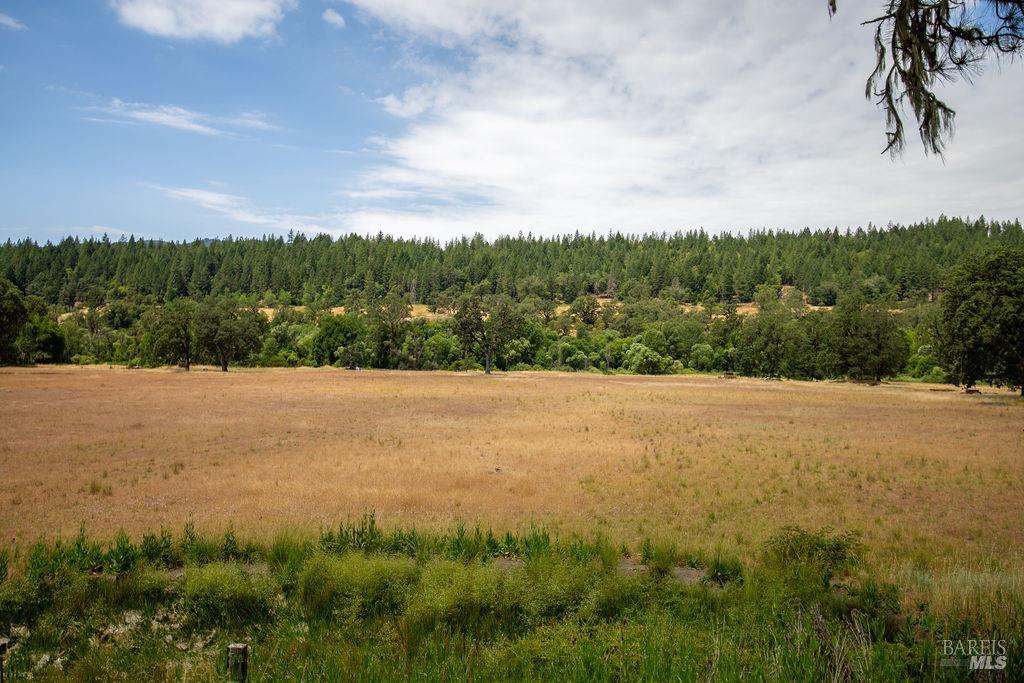 48600 Highway 101 Highway Laytonville CA 95454