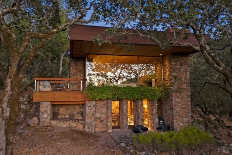 825 White Oak Drive Santa Rosa CA 95409