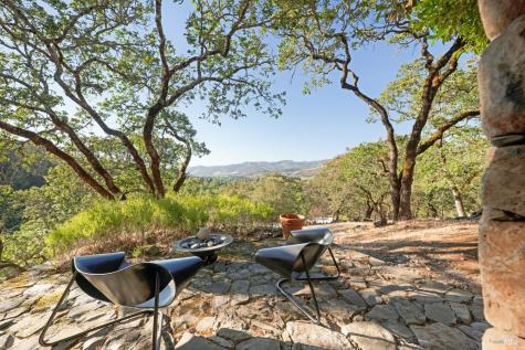 825 White Oak Drive Santa Rosa CA 95409