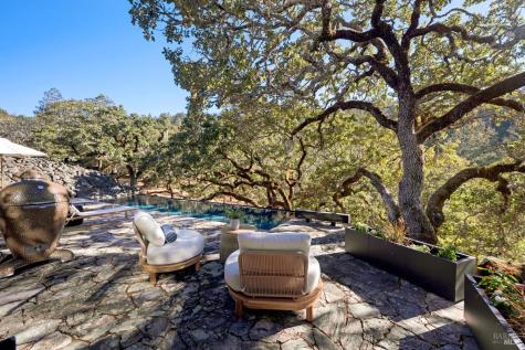 825 White Oak Drive Santa Rosa CA 95409