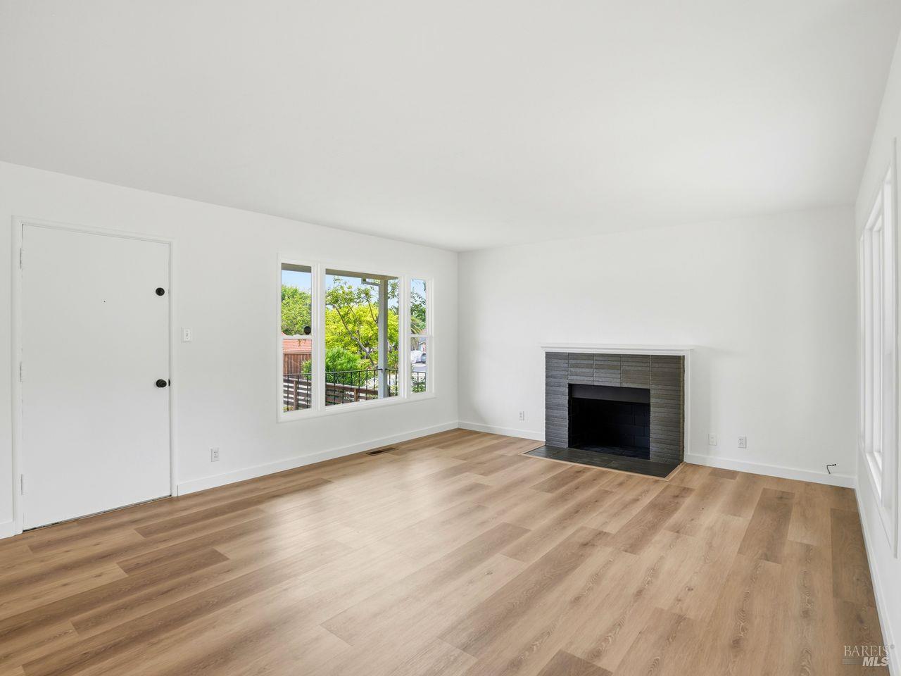 1681 Hill Road Novato CA 94947