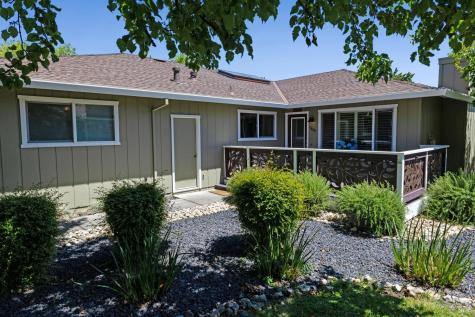 7409 Oakmont Drive Santa Rosa CA 95409