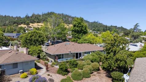 7409 Oakmont Drive Santa Rosa CA 95409