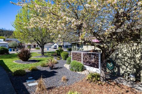 7409 Oakmont Drive Santa Rosa CA 95409