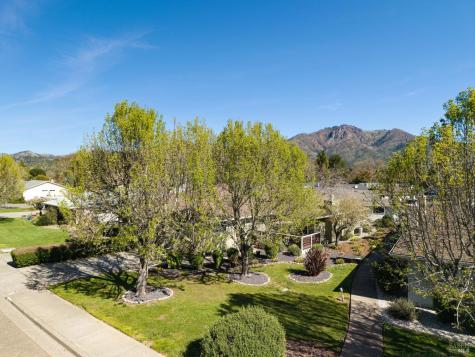 7409 Oakmont Drive Santa Rosa CA 95409