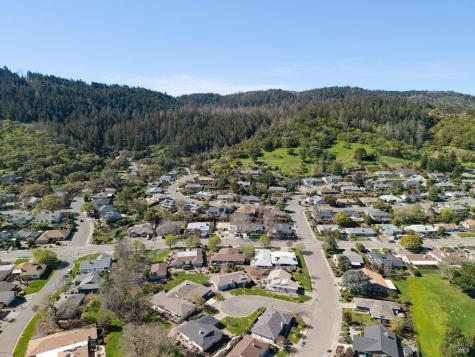 7409 Oakmont Drive Santa Rosa CA 95409