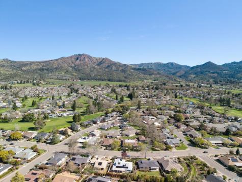7409 Oakmont Drive Santa Rosa CA 95409