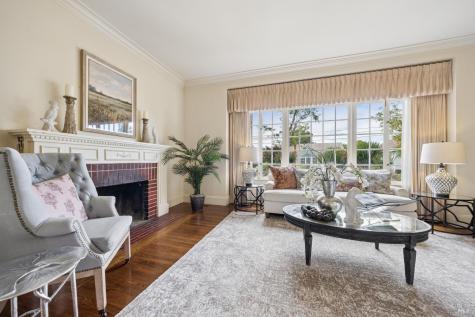 335 Bassett Street Petaluma CA 94952