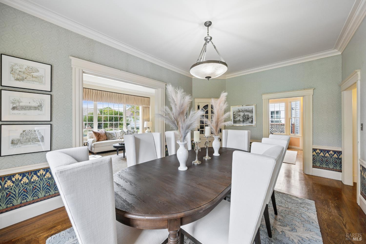 335 Bassett Street Petaluma CA 94952