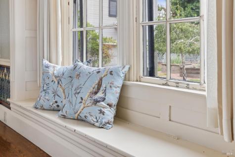 335 Bassett Street Petaluma CA 94952
