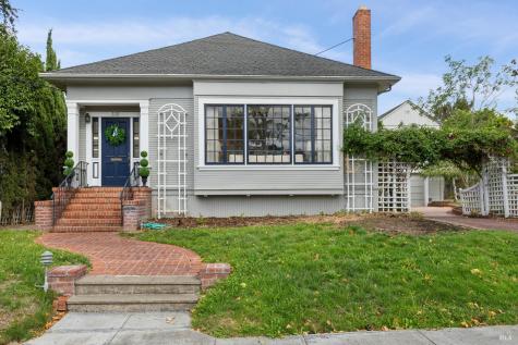 335 Bassett Street Petaluma CA 94952