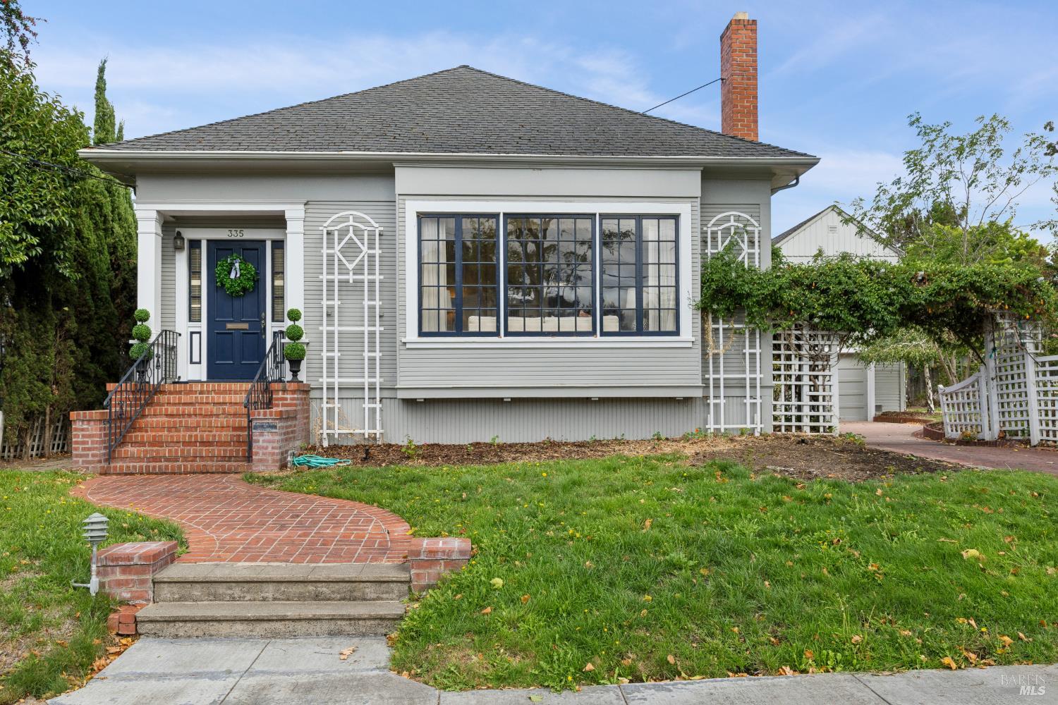 335 Bassett Street Petaluma CA 94952