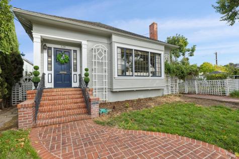 335 Bassett Street Petaluma CA 94952