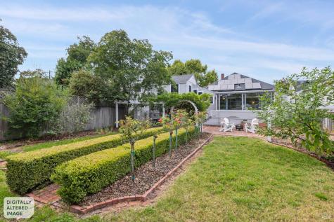 335 Bassett Street Petaluma CA 94952