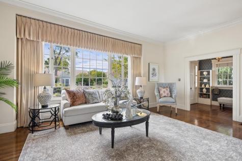 335 Bassett Street Petaluma CA 94952