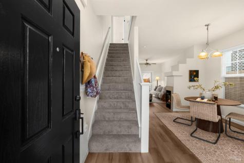 1736 Cork Tree Lane Santa Rosa CA 95404