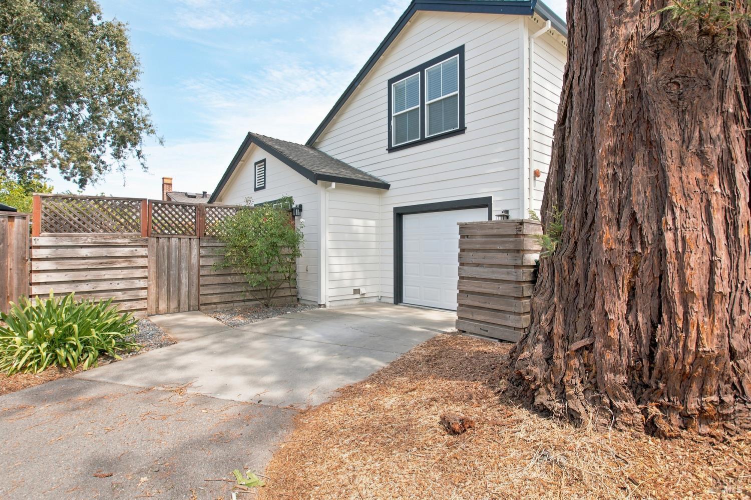 1113 Broadway Sonoma CA 95476