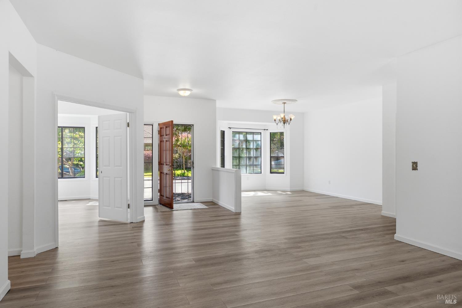 19489 Laurelbrook Court Sonoma CA 95476