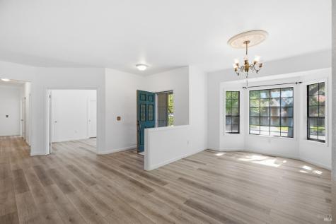 19489 Laurelbrook Court Sonoma CA 95476