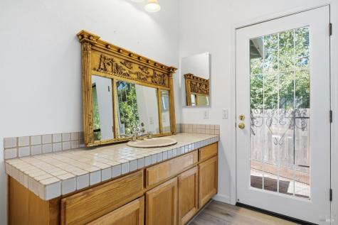 19489 Laurelbrook Court Sonoma CA 95476