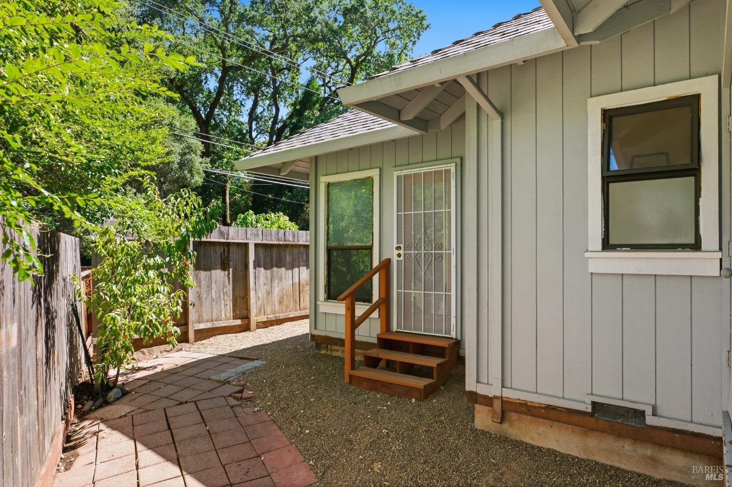 19489 Laurelbrook Court Sonoma CA 95476