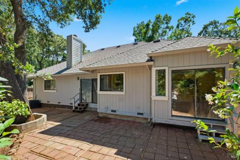 19489 Laurelbrook Court Sonoma CA 95476