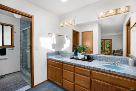1835 San Ramon Way Santa Rosa CA 95409