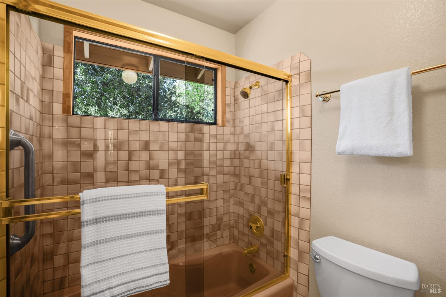 1835 San Ramon Way Santa Rosa CA 95409
