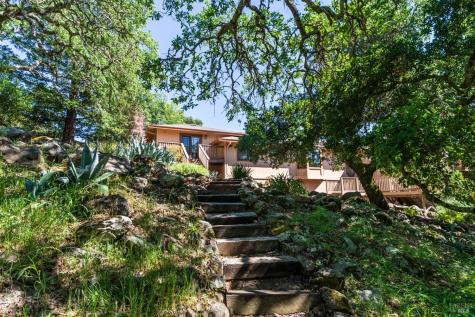 1835 San Ramon Way Santa Rosa CA 95409