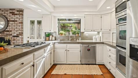 728 Eucalyptus Avenue Novato CA 94947