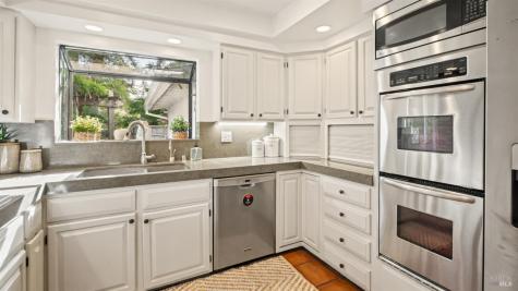 728 Eucalyptus Avenue Novato CA 94947