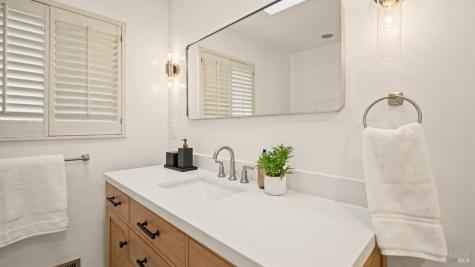 728 Eucalyptus Avenue Novato CA 94947